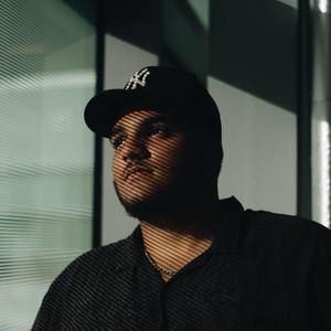 Meet your Posher, Malik